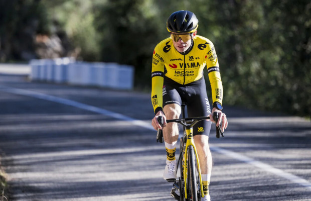 Wout van Aert rijdt in World Cup Maasmechelen zijn laatste cross van deze winter