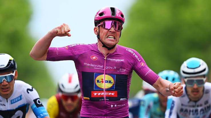 Belgisk cykellegende kritiserer Mads Pedersen trods god sæson: 'Ikke en fantastisk rytter