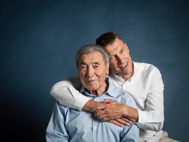 Goed nieuws: Axel, de zoon van Eddy Merckx, geeft een geruststellend update over de gezondheid van zijn vader. Hij zegt dat hij de allerbeste behandeling krijgt en dat er bemoedigende tekenen van verbetering zijn