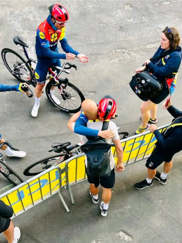 Emotionele Boodschap van Sven Nys aan Zoon Thibau Nys Raakt de Wielerwereld.