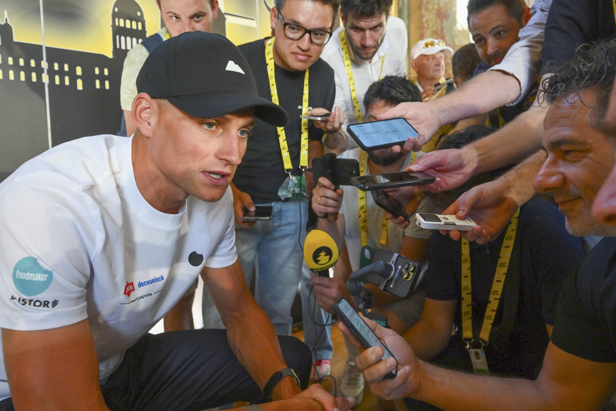 "Het peloton nog groter maken is een vergissing" Mathieu van der Poel bekritiseert toename ploegen in de Tour de France