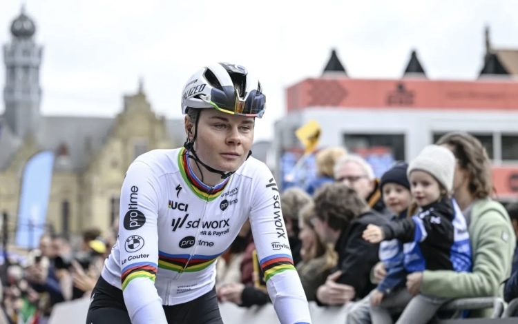 Belgisch toptalent Lotte Kopecky zakt eindelijk door het ijs in Giro Vrouwen