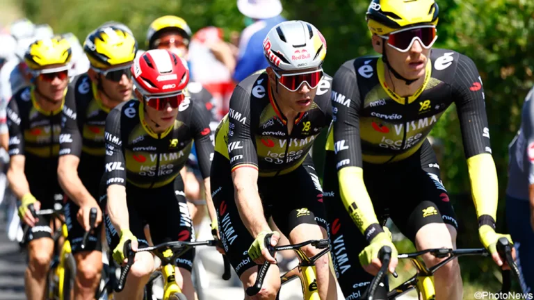 Van Aert ziet vooruitgang, ziet volgende uitdaging tegemoet na bevredigende prestatie in etappe 4