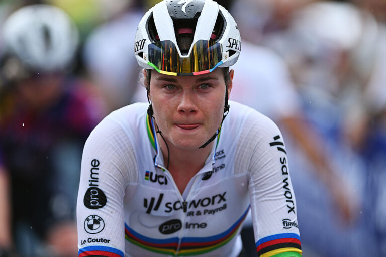 Wereldkampioene Lotte Kopecky verlaat Giro Donne uit voorzorg