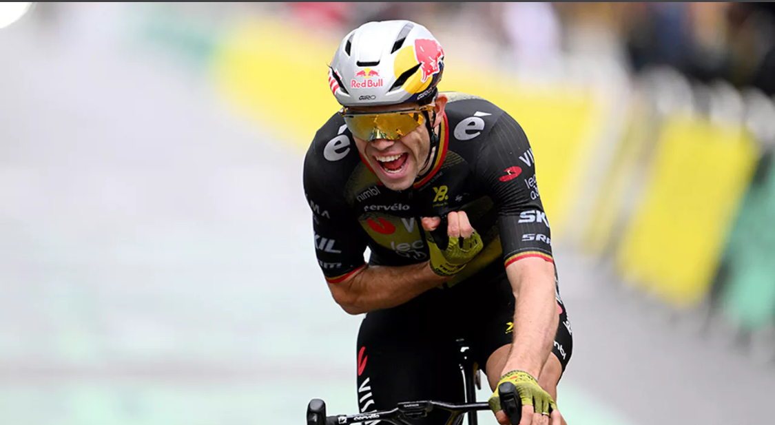 Van Aert zegeviert in Parijs na het overwinnen van twijfels met onvermoeibare inspanning