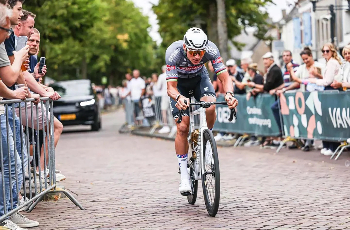 Van der Poels terugkeer naar de mountainbike brengt vuur in Les Gets World Series