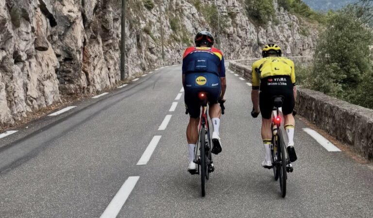 Wout van Aert bereidt zich voor op herfstuitdagingen met trainingskamp aan de Côte d'Azur