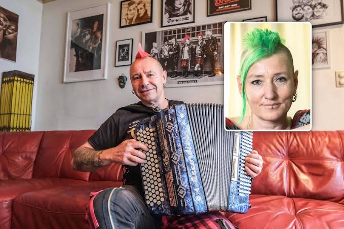 Breaking: Marino Punk Eert de Laatste Wensen van zijn Overleden Vrouw Debbie door…”